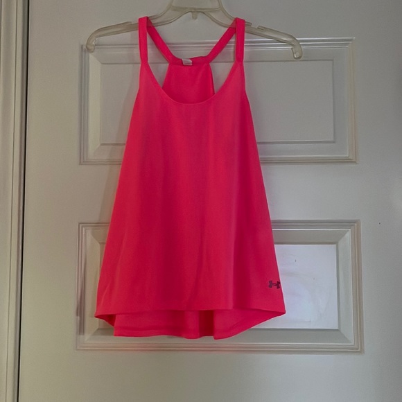 Under Armour Tops - 🍁Pink Under Armour tank